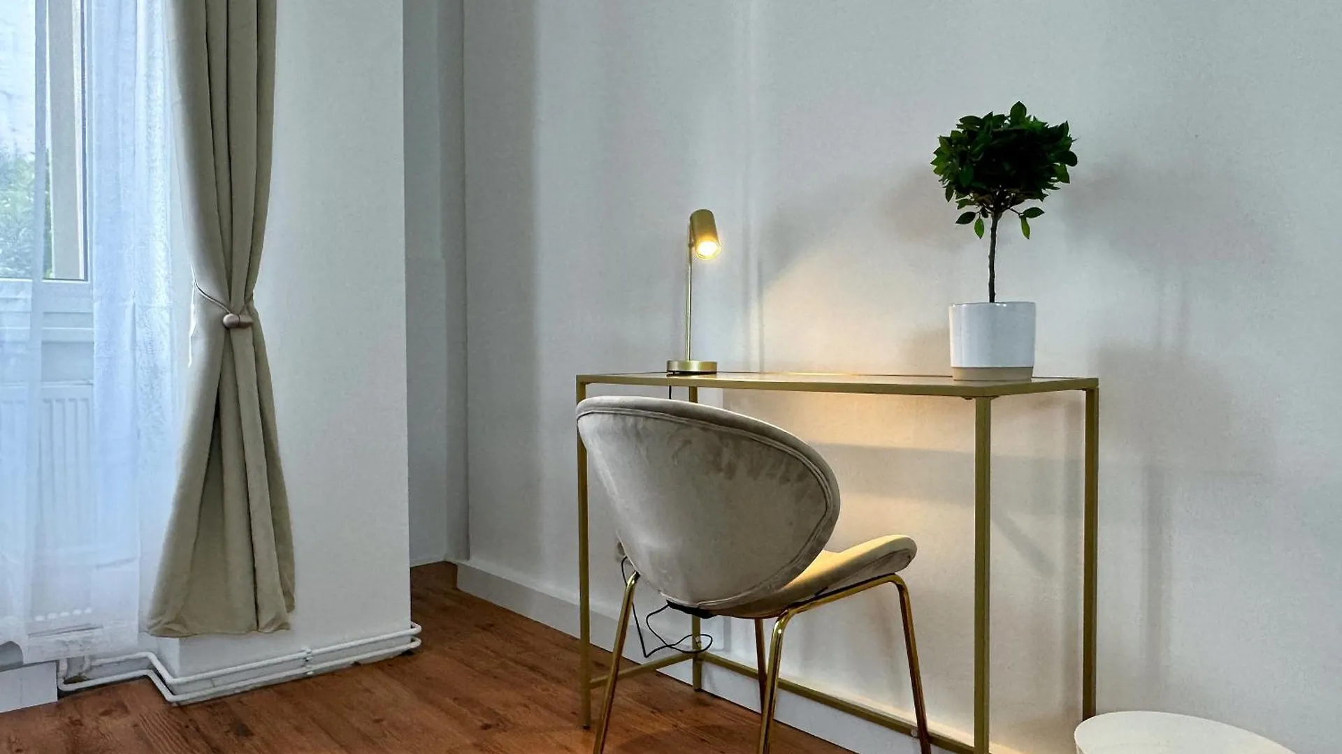 Holidayhome Apartments L Spacious Luxury Apartment In Prenzlauer Berg Berlin